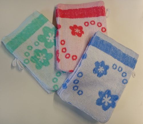 Waschhandschuh hell Blumen 15 x 20 cm