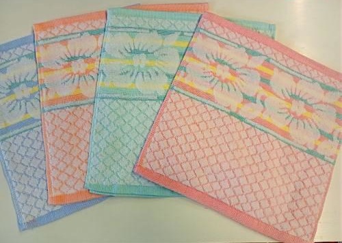 Seiftuch Blumenbordüre hell 30x30 cm